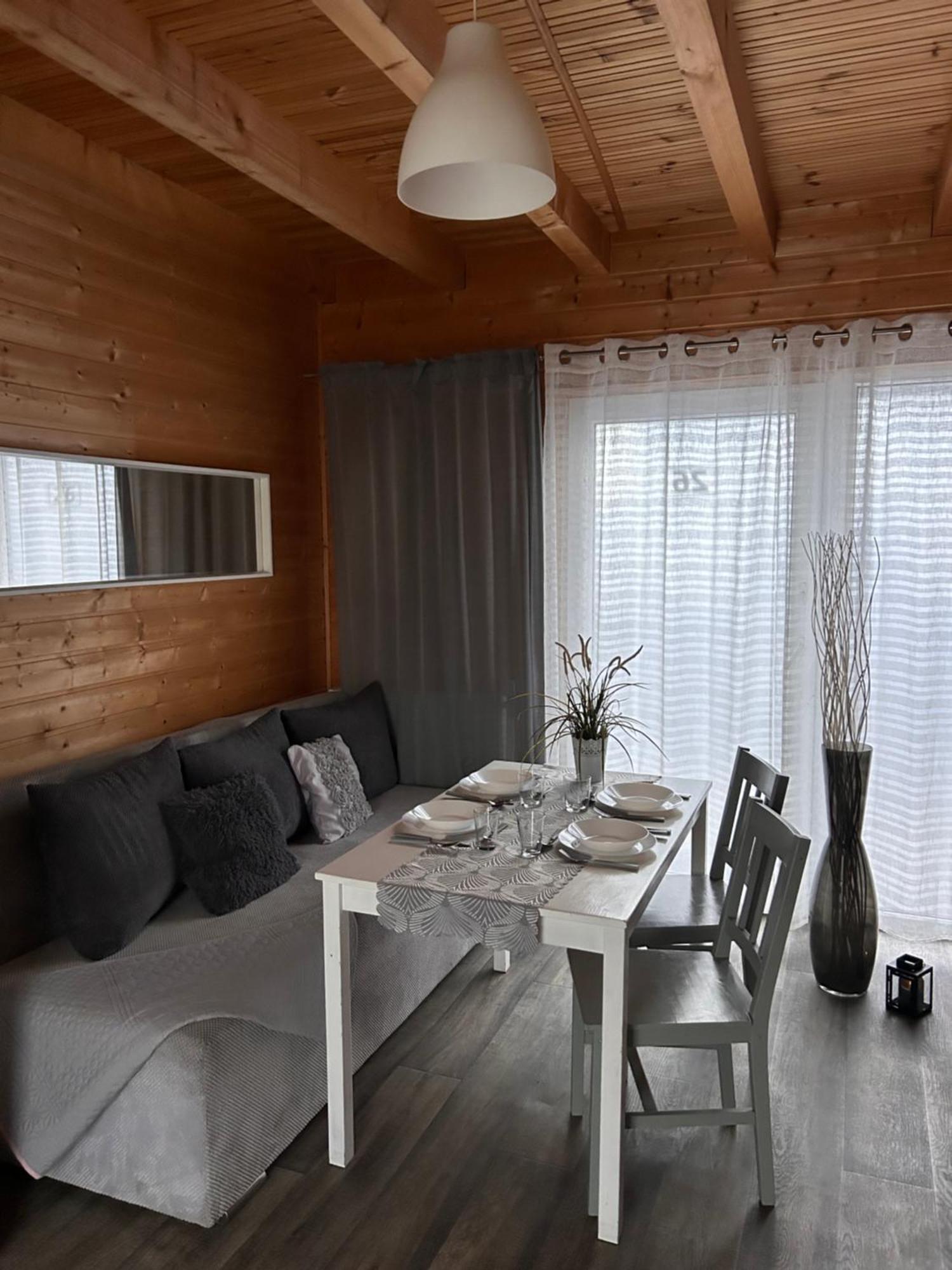 Resort Eden Domki, Apartamenty I Pokoje Jastrzębia Góra Екстериор снимка