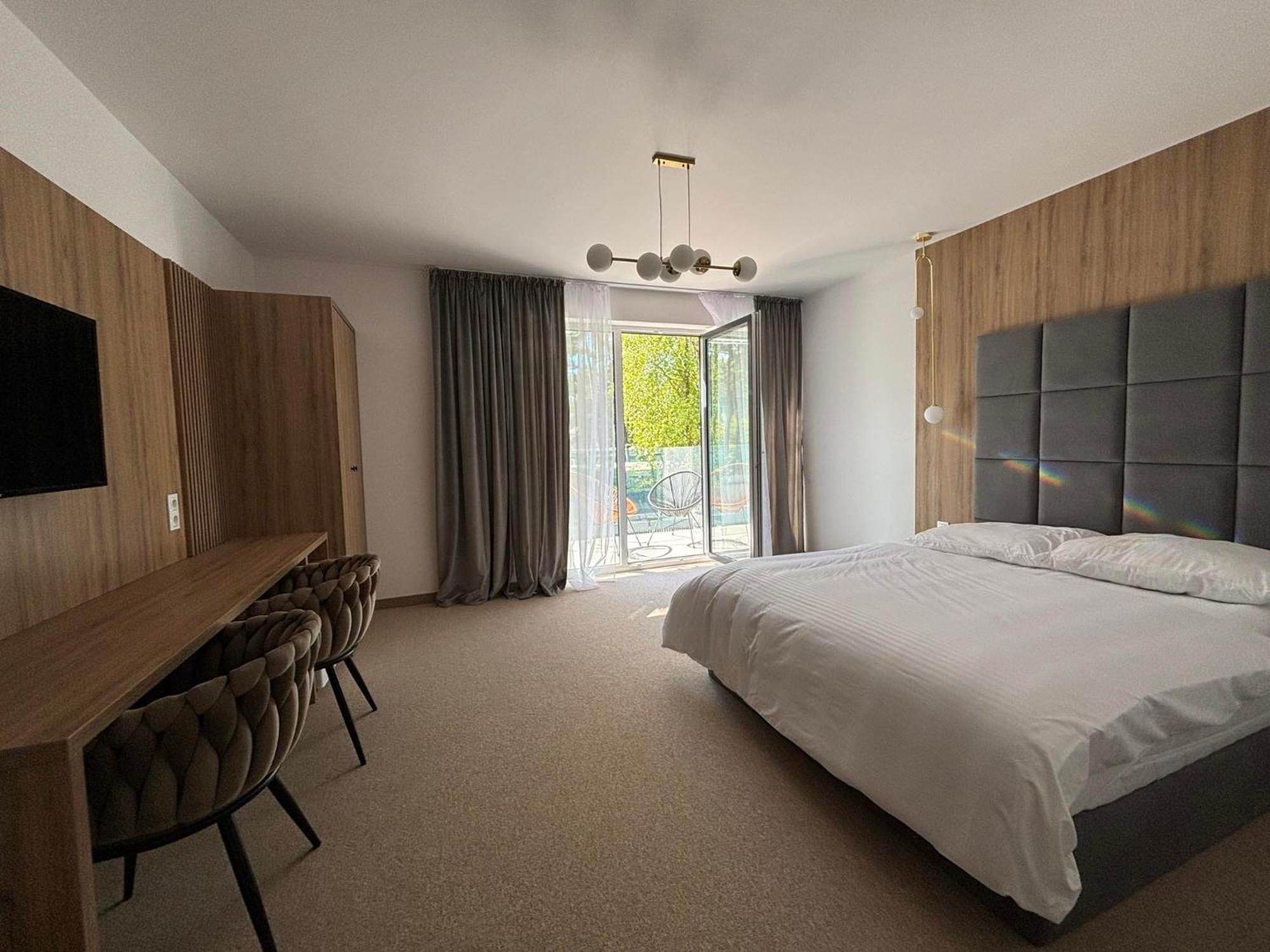 Resort Eden Domki, Apartamenty I Pokoje Jastrzębia Góra Екстериор снимка
